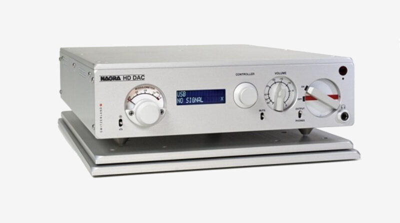122_amplifiers_nagra_hd_dac_280_